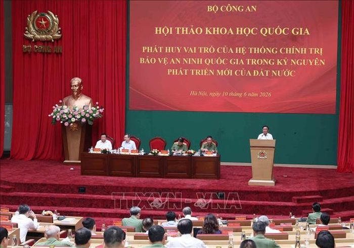 Quang cảnh hội thảo khoa học quốc gia: Phát huy vai trò của hệ thống chính trị bảo vệ an ninh quốc gia trong kỷ nguyên phát triển mới của đất nước. Ảnh: Phương Hoa/TTXVN