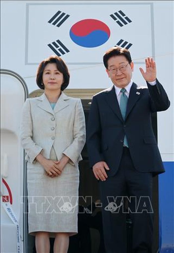 Tổng thống Hàn Quốc Lee Jae Myung và phu nhân bắt đầu chuyến công du châu Âu ngày 9/6/2026. Ảnh: Yonhap/TTXVN