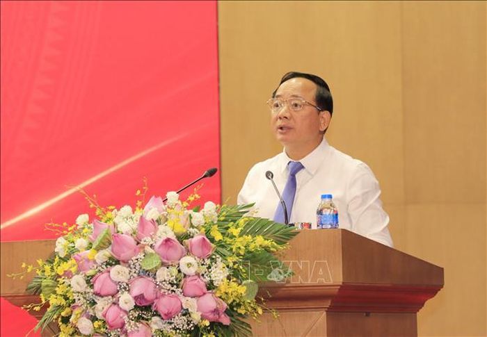 Ủy viên Bộ Chính trị, Bí thư Trung ương Đảng, Trưởng Ban Tuyên giáo và Dân vận Trung ương Trịnh Văn Quyết phát biểu tại hội thảo. Ảnh: Đinh Thùy/TTXVN