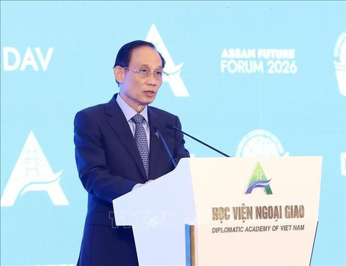 Đồng chí Lê Hoài Trung, Ủy viên Bộ Chính trị, Bộ trưởng Bộ Ngoại giao phát biểu Diễn đàn Tương lai ASEAN 2026. Ảnh: An Đăng/TTXVN