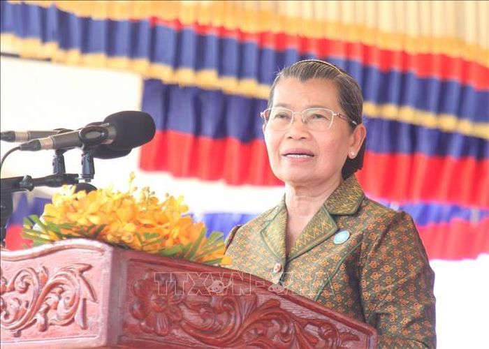 Samdech Men Sam An, Cố vấn tối cao trực tiếp của Quốc vương Campuchia, Phó Chủ tịch Đảng Nhân dân Campuchia (CPP), Chủ tịch Hội đồng quốc gia Mặt trận Đoàn kết Phát triển Tổ quốc Campuchia, Chủ tịch Hội Hữu nghị Campuchia-Việt Nam phát biểu tại buổi lễ. Ảnh: Minh Hưng/PV TTXVN tại Campuchia