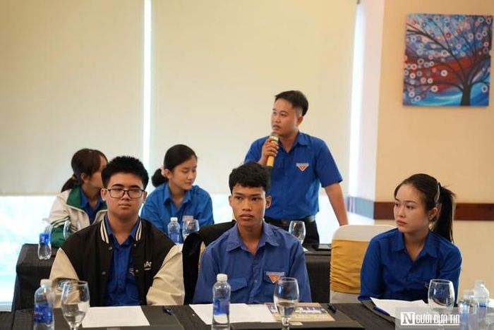 Đại diện đoàn viên phát biểu ý kiến tại Hội nghị.