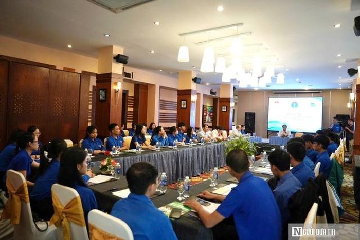 Hội nghị nhằm tyên truyền phòng, chống tác hại thuốc lá thế hệ mới trong lứa tuổi học sinh.