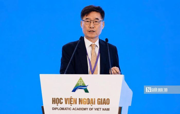 GS. Lee Keun - Đại học Quốc gia Seoul (Hàn Quốc).