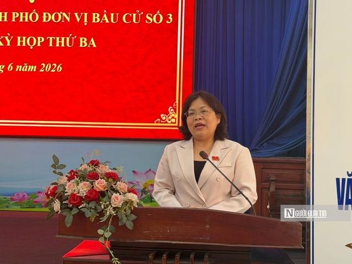 Bà Nguyễn Trường Nhật Phượng, Phó Chủ tịch Hội đồng Nhân dân Tp.HCM.