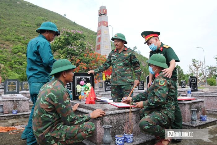 Ngày 10/6, tại Nghĩa trang Liệt sĩ Hưng Nguyên, xã Lam Thành, Ban Chỉ đạo tìm kiếm, quy tập và xác định danh tính hài cốt liệt sĩ tỉnh Nghệ An; Đảng ủy, HĐND, UBND, UBMTTQ Việt Nam xã Lam Thành tổ chức lấy mẫu hài cốt liệt sĩ chưa xác định được thông tin nhằm phục vụ công tác giám định ADN, xác định danh tính liệt sĩ. Đây là hoạt động ý nghĩa nằm trong Chiến dịch “500 ngày đêm đẩy mạnh thực hiện tìm kiếm, quy tập và xác định danh tính hài cốt liệt sĩ”, hướng tới kỷ niệm 80 năm Ngày Thương binh - Liệt sĩ (27/7/1947 - 27/7/2027).
