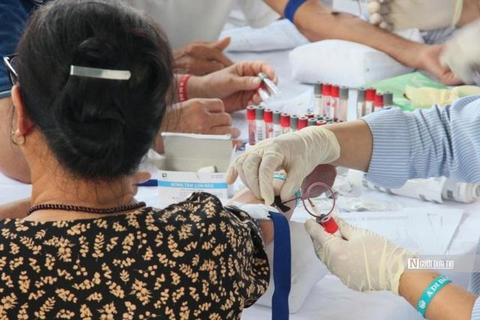 Hà Nội triển khai khám sàng lọc miễn phí đối với 12 nhóm bệnh và yếu tố nguy cơ phổ biến (Ảnh: Hoàng Bích).