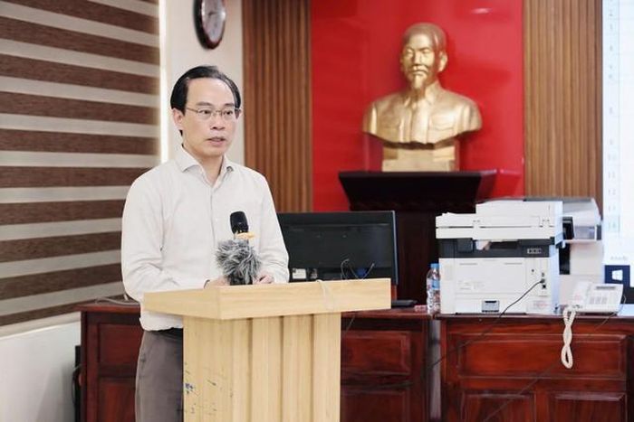 Bộ trưởng Bộ GD&ĐT Hoàng Minh Sơn phát biểu tại buổi làm việc (Ảnh: Bộ GD&ĐT).