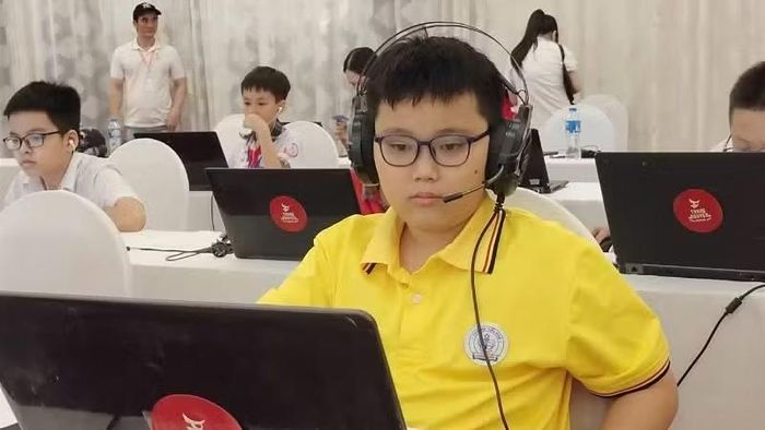 Đề thi được tích hợp video tình huống, bài nghe tương tác và hình ảnh trực quan, giúp học sinh tiếp cận tiếng Việt sinh động hơn cách đánh giá truyền thống.