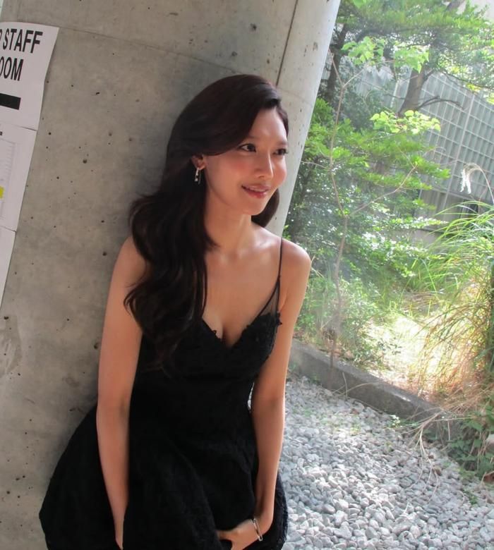 Choi Soo Young đăng tải trên Instagram loạt ảnh ghi lại những khoảnh khắc trong chuyến công tác tại Nhật Bản.