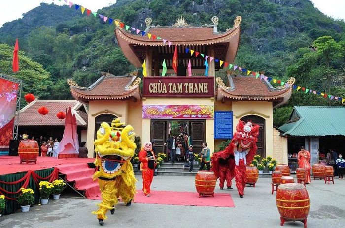 Chùa Tam Thanh - Lạng Sơn