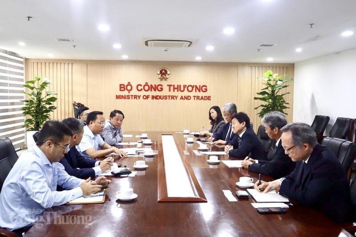 Quang cảnh cuộc làm việc. Ảnh: Phương Trang