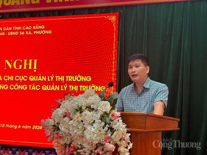 Đại diện UBND phường Thục Phán phát biểu ý kiến tại hội nghị. Ảnh: Phong Lâm