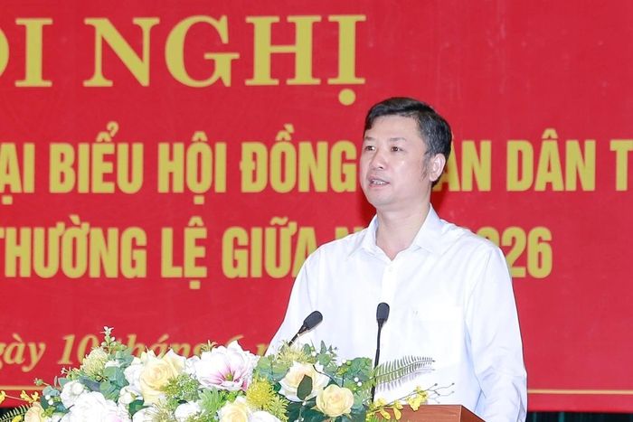 Đại biểu Lê Văn Trung, Giám đốc Sở Văn hóa, Thể thao và Du lịch thông tin tới cử tri dự kiến nội dung, chương trình kỳ họp thường lệ giữa năm 2026 của HĐND tỉnh.