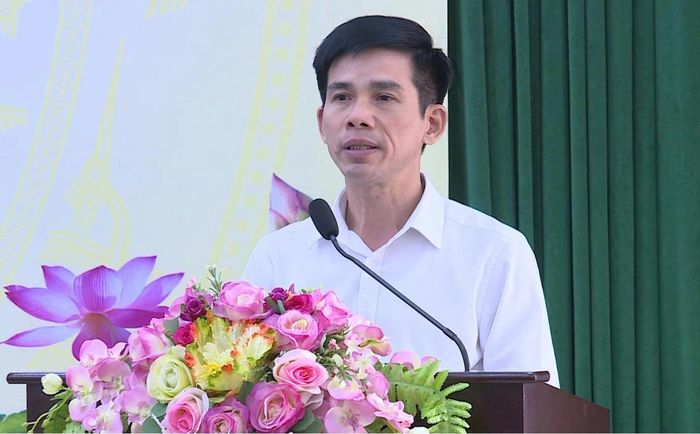 Giám đốc NHNN Khu vực 7 Trần Thế Hùng phát biểu chỉ đạo tại hội nghị.
