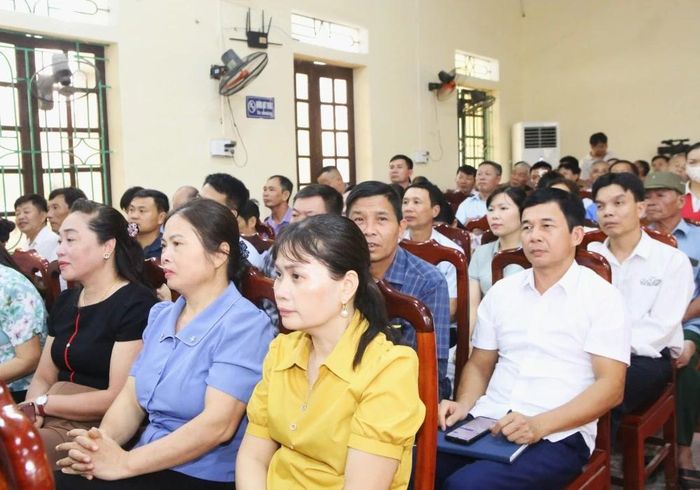 Cử tri tham gia hội nghị.