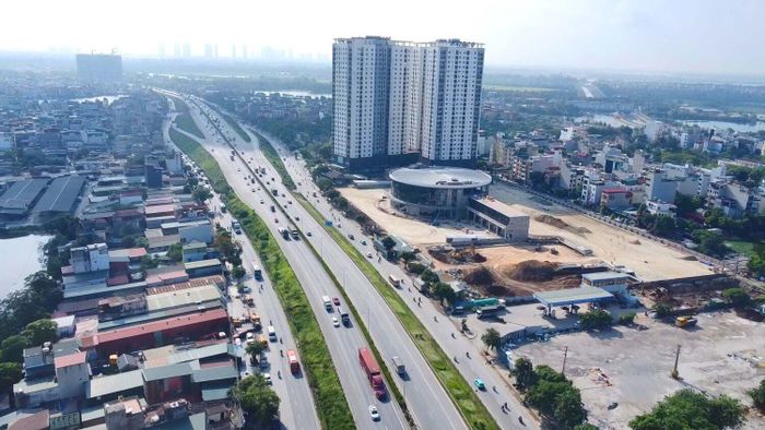 Đầu năm 2025, Thành phố Hà Nội đã có quyết định cho Công ty cổ phần Bến xe Thanh Trì thuê 27.577,3 m2 đất tại phường Yên Sở để thực hiện Dự án xây dựng Bến xe khách Yên Sở, thời hạn sử dụng đất đến hết ngày 30/12/2066.
