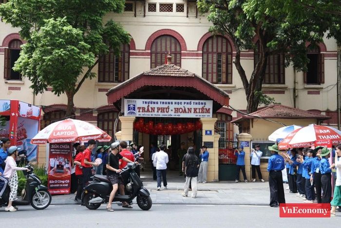 Bộ Giáo dục và Đào tạo sẽ công bố kết quả thi tốt nghiệp THPT năm 2026 vào 8h ngày 1/7, sớm hơn khoảng 12 ngày so với năm trước.