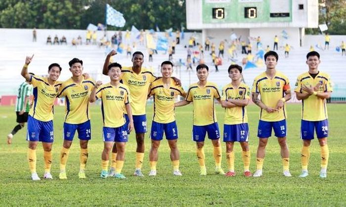Các cầu thủ Bắc Ninh FC đặt quyết tâm cao nhất chinh phục tấm vé thăng hạng lên V.League.