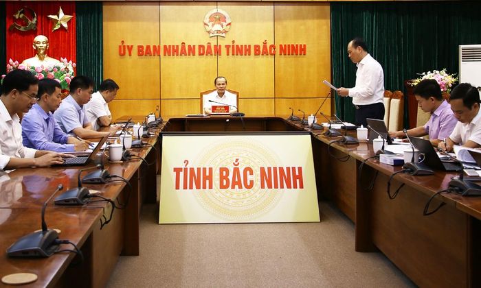 Quang cảnh cuộc họp.