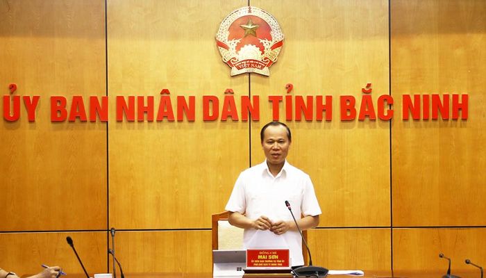 Phó Chủ tịch Thường trực UBND tỉnh Mai Sơn phát biểu tại cuộc họp đóng góp ý kiến vào Báo cáo của Tỉnh ủy về tiếp thu, giải trình các ý kiến góp ý đối với Tờ trình và Đề án xin chủ trương thành lập thành phố Bắc Ninh trực thuộc Trung ương.