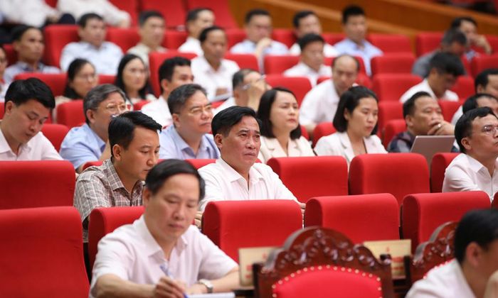 Các đại biểu dự hội nghị.