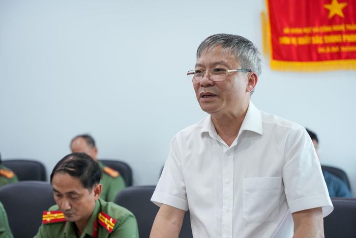 Phó Bí thư Thành ủy, Chủ tịch HĐND thành phố Đà Nẵng Nguyễn Đức Dũng, Chủ nhiệm đề tài phát biểu tại buổi họp. Ảnh: THÀNH CÔNG