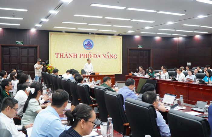 Quang cảnh buổi làm việc. Ảnh: VINH ANH