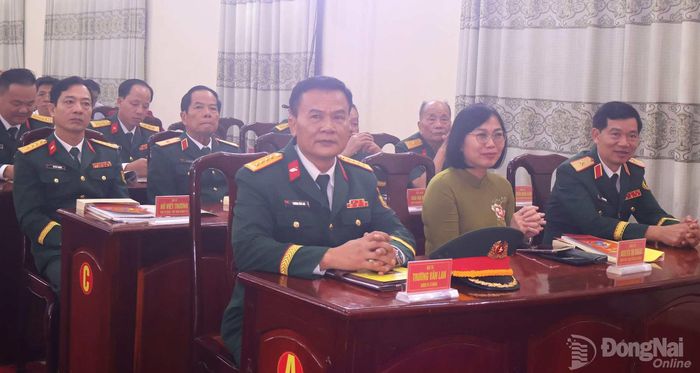 Lãnh đạo thành phố Đồng Nai và các đại biểu dự lễ. Ảnh: Nguyệt Hà