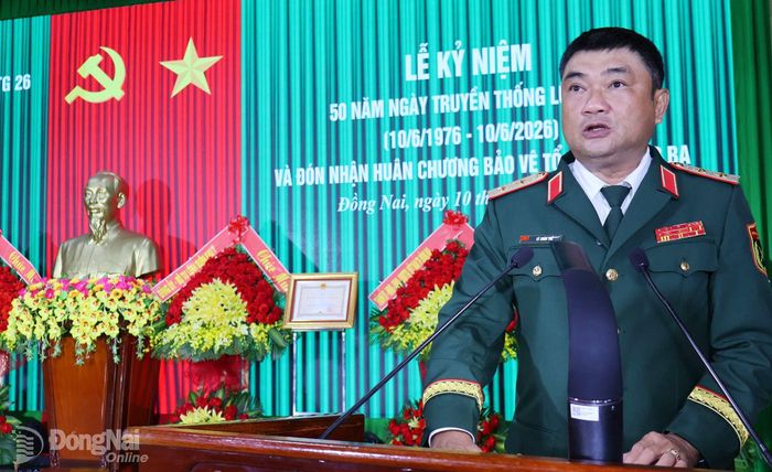 Trung tướng Lê Xuân Thế phát biểu tại buổi lễ. Ảnh: Nguyệt Hà