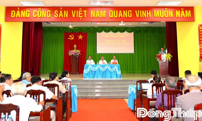 Quang cảnh buổi tiếp xúc cử tri phường Trung An