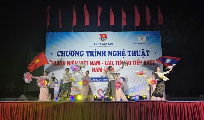 Tâm điểm của Ngày hội văn hóa thanh niên Việt Nam - Lào năm 2026 là Chương trình giao lưu văn hóa, nghệ thuật chủ đề “Thanh niên Việt - Lào, tự hào tiếp bước”. Ảnh: Bảo Ngọc