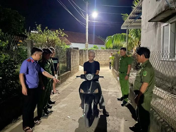 Trần Trương Trường Vũ đến giao ma túy thì bị bắt.