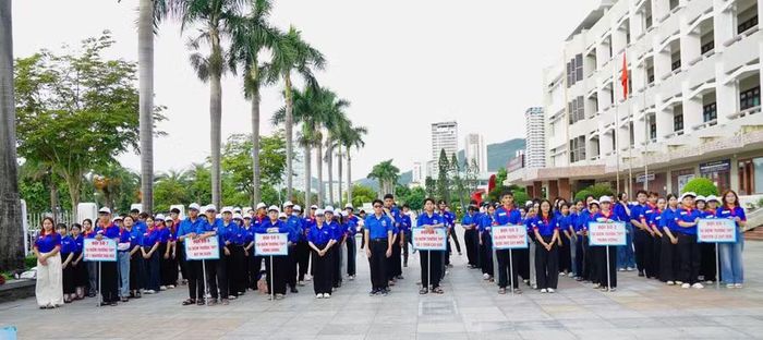 7 đội hình “Tiếp sức mùa thi” cấp tỉnh sẽ bắt đầu hỗ trợ thí sinh tham gia Kỳ thi Tốt nghiệp THPT năm 2026 từ ngày 10-6 đến 13-6. Ảnh: D.L
