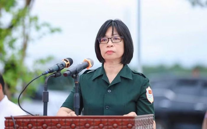 Phó Chủ tịch UBND tỉnh, Trưởng Ban chuyên trách tỉnh Gia Lai Nguyễn Thị Thanh Lịch phát biểu tại lễ tiễn, bàn giao hài cốt liệt sĩ. Ảnh: Đoàn Bình