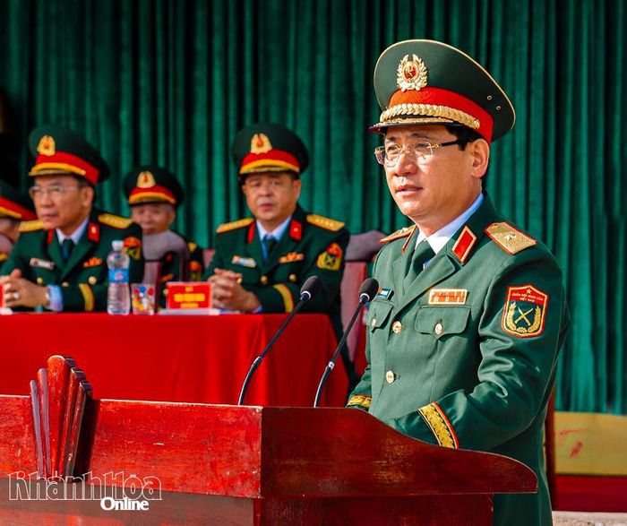 Thiếu tướng Phan Đại Nghĩa phát biểu tại Lễ tuyên thệ chiến sĩ mới.