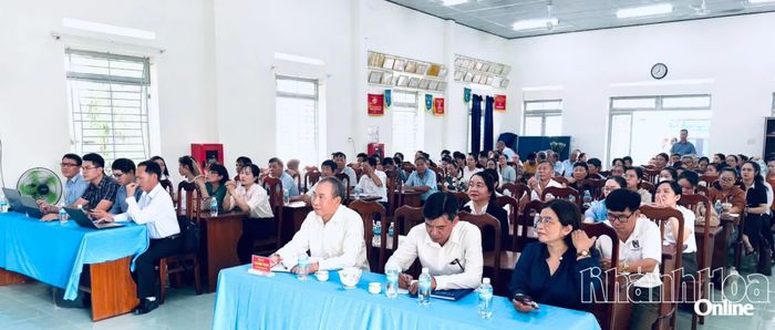 Quang cảnh buổi tập huấn.
