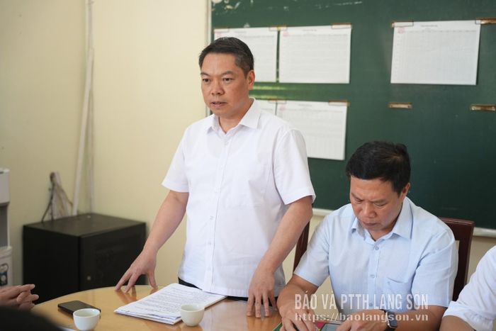 Đồng chí Đoàn Thanh Sơn, Phó Chủ tịch UBND tỉnh, Trưởng Ban Chỉ đạo thi cấp tỉnh phát biểu tại buổi kiểm tra