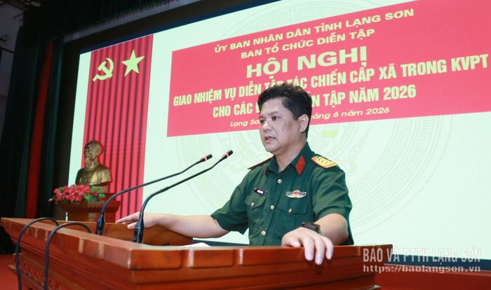 Đồng chí Chỉ huy trưởng Ban Chỉ huy Quân sự xã Bắc Sơn phát biểu tại hội nghị