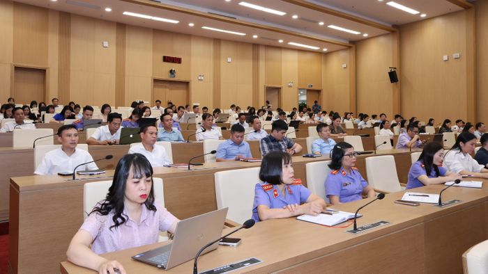 Đại biểu dự Hội nghị.