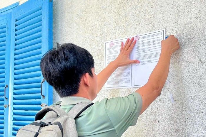 Niêm yết quy chế thi trước phòng thi