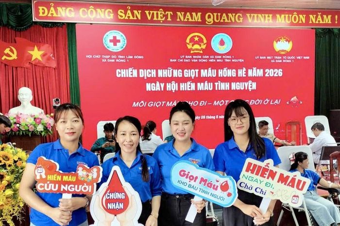 Các bạn trẻ lan tỏa phong trào Hiến máu tình nguyện tại xã Đam Rông 1