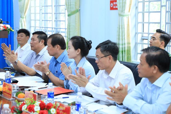 Tập thể Ban Thường vụ Đảng ủy xã Đắk Wil thống nhất cao với phát biểu chỉ đạo của Bí thư Tỉnh ủy Lâm Đồng