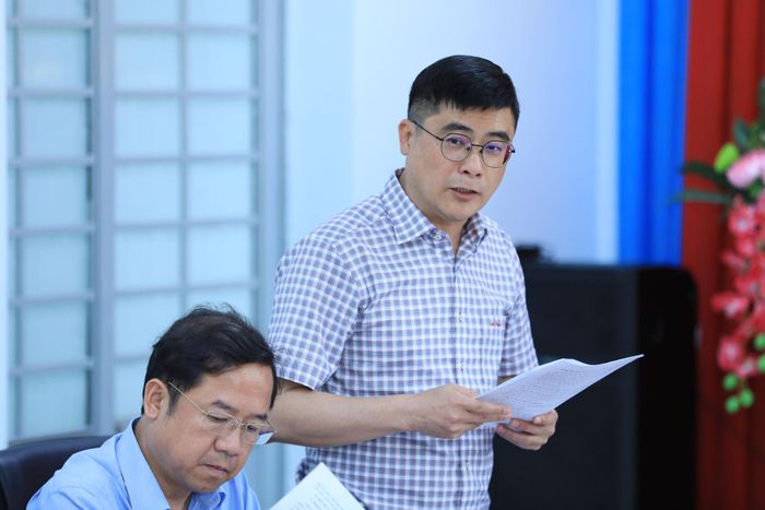 Ủy viên Ban Thường vụ Tỉnh ủy, Chánh Văn phòng Tỉnh ủy Lâm Đồng Nguyễn Khắc Bình giải đáp một số kiến nghị của địa phương