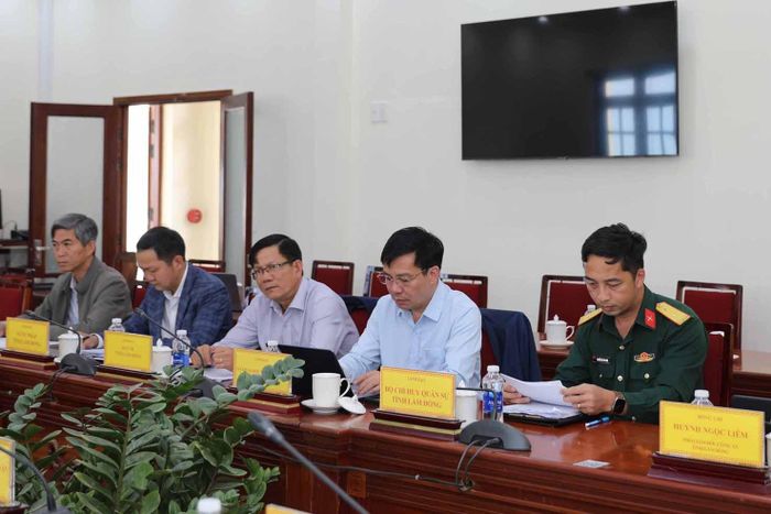 Đại diện lãnh đạo các sở, ban, ngành, các hội, đoàn thể là thành viên Ban Chỉ đạo tham dự hội nghị