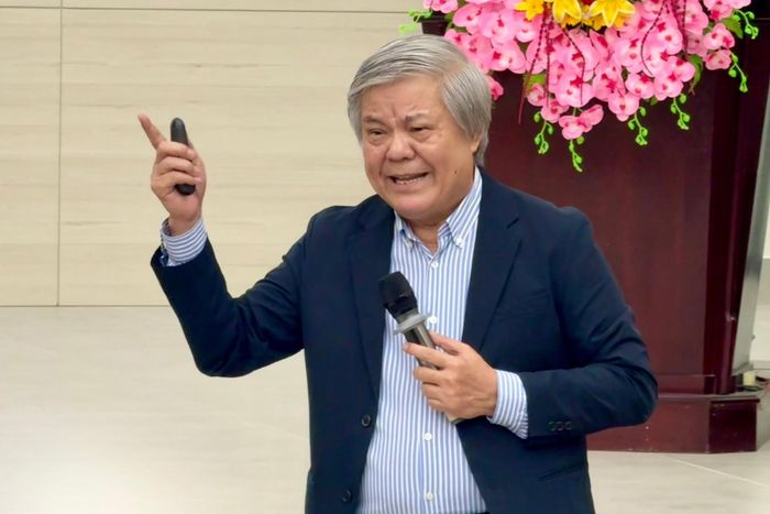 Diễn giả TS. Nguyễn Tấn Bình, Viện trưởng Viện Nghiên cứu Khoa học Lãnh đạo và Quản trị doanh nghiệp