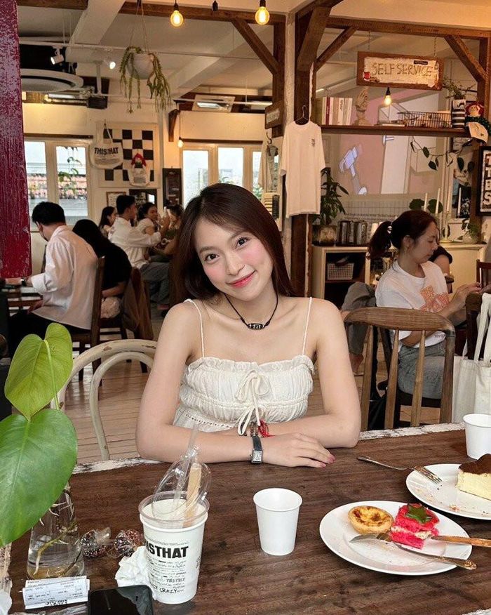 Khánh Vy sớm mua được xe sang và những căn nhà giá trị khi chưa đến 30 tuổi.