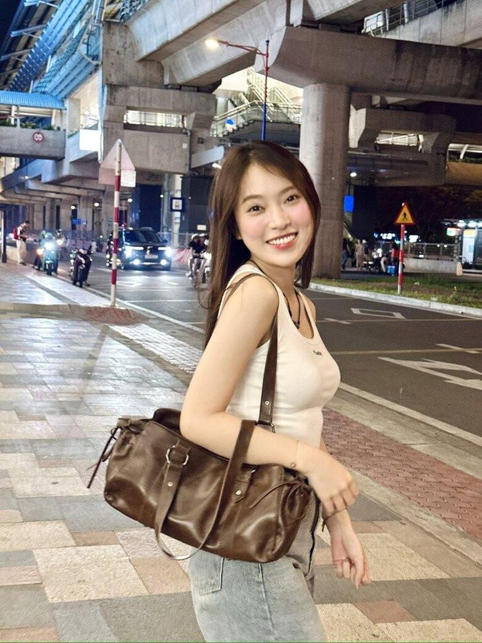 Làm điều mình thích và mang lại giá trị cho người khác - đó là điều Khánh Vy đang làm cũng như muốn nhắn nhủ đến các bạn trẻ.