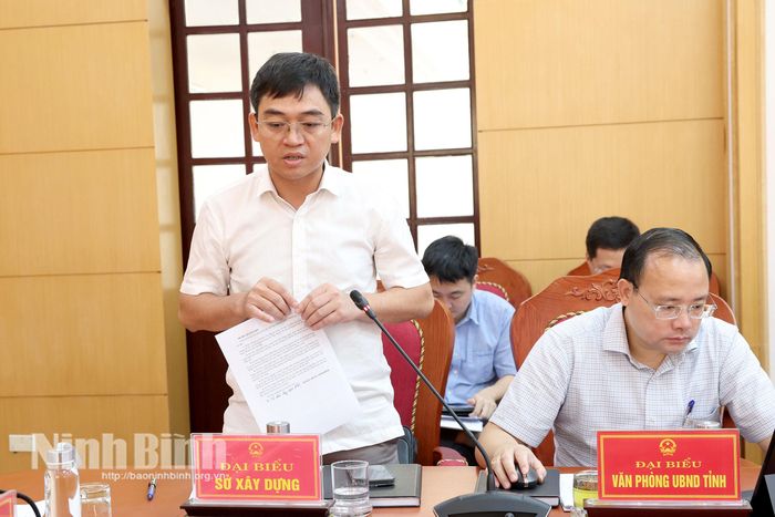 Đại diện lãnh đạo Sở Xây dựng phát biểu tại hội nghị.