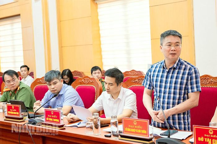 Đại diện lãnh đạo Sở Nông nghiệp và Môi trường phát biểu tại hội nghị.